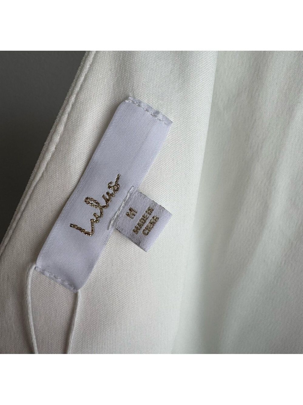 Lulu’s Modern Minimalist Wedding Gown Sz M White Event Dress Trumpet Cutout NWT - Picture 13 of 16